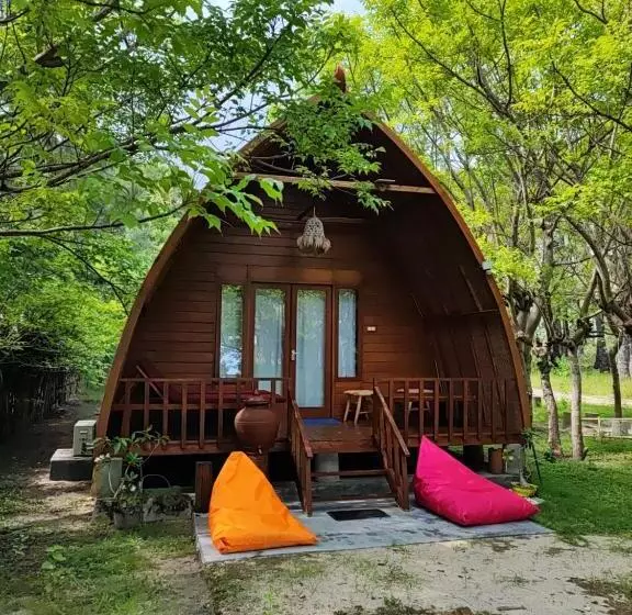 Retkeilymaja Wajonata Sumba