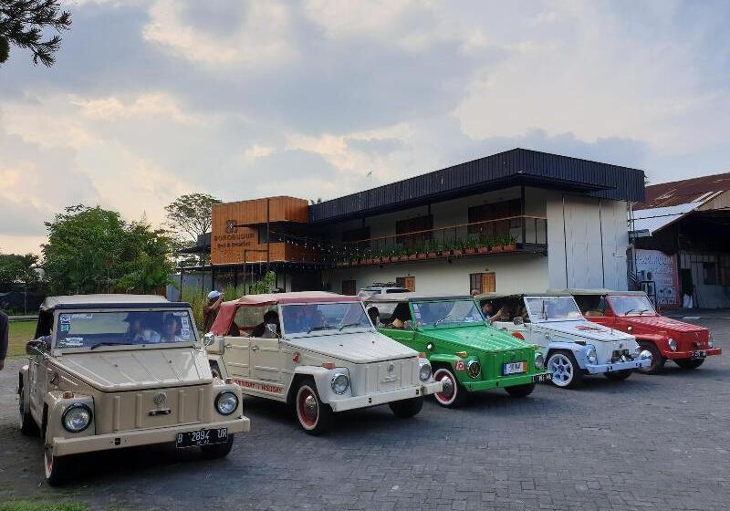 Borobudur Bed & Breakfast   Hostel