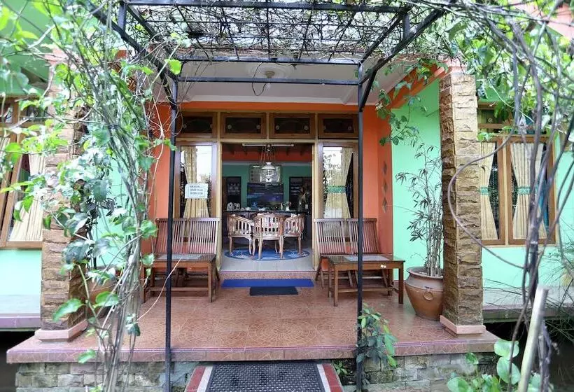 Ostello Spot On 2514 Homestay Ortegha