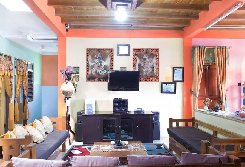 Ostello Spot On 2514 Homestay Ortegha