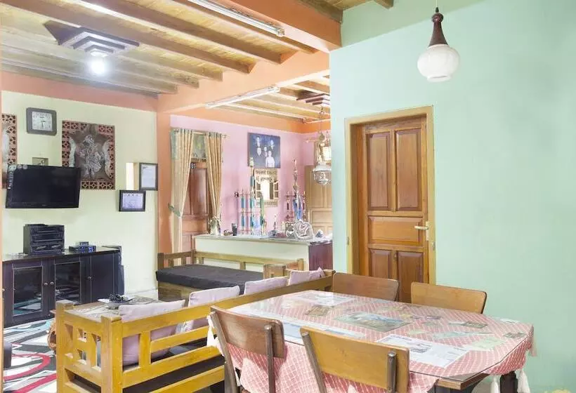 Ostello Spot On 2514 Homestay Ortegha