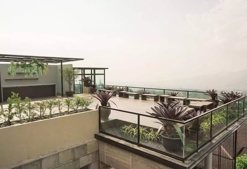 Aamiaismajoitus (B&B) Amaryllis Boutique Resort