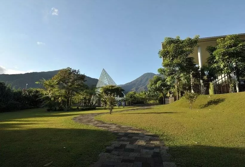 Aamiaismajoitus (B&B) Amaryllis Boutique Resort