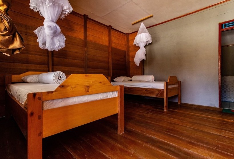 צימר Lances Right Villas Katiet