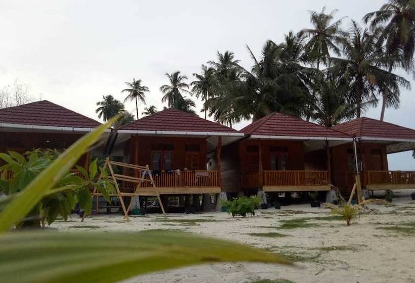 צימר Lances Right Villas Katiet