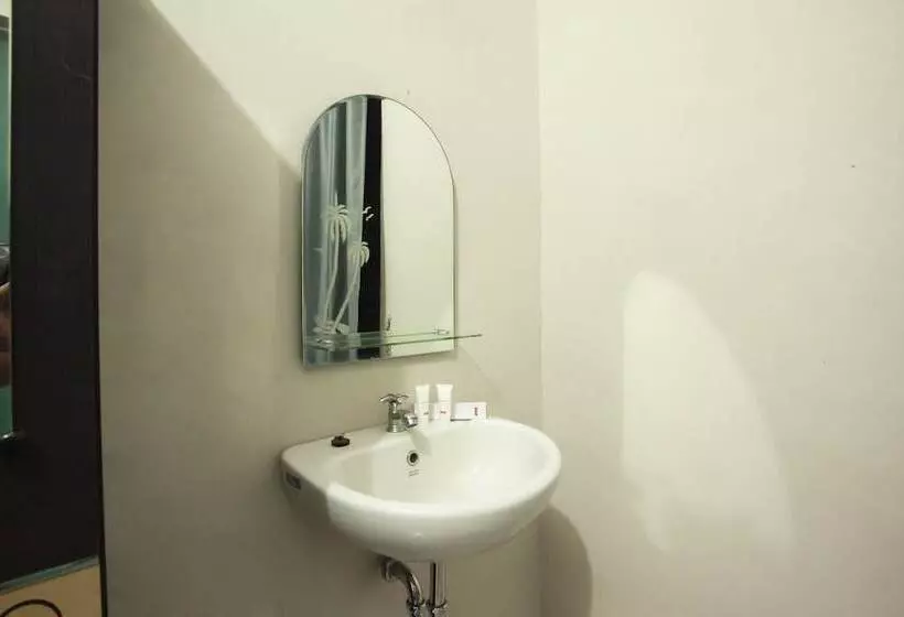 Hotelli Apple By Oyo Rooms