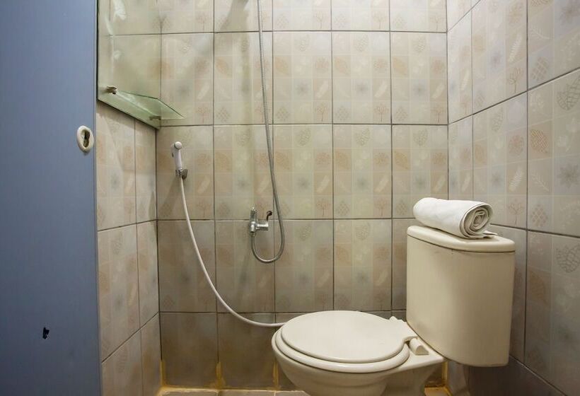 Отель Apple By Oyo Rooms