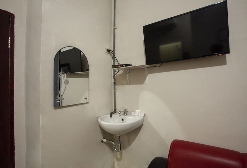 Отель Apple By Oyo Rooms