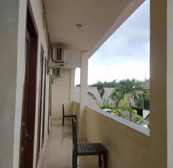 Hotelli Bantan Guesthouse Canggu