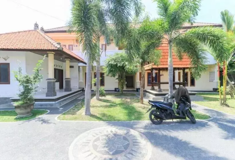 Hotelli Bantan Guesthouse Canggu