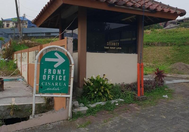 Hotel Cisarua Indah