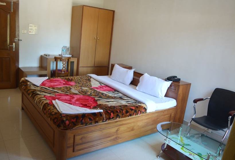 فندق Kaziranga Continental