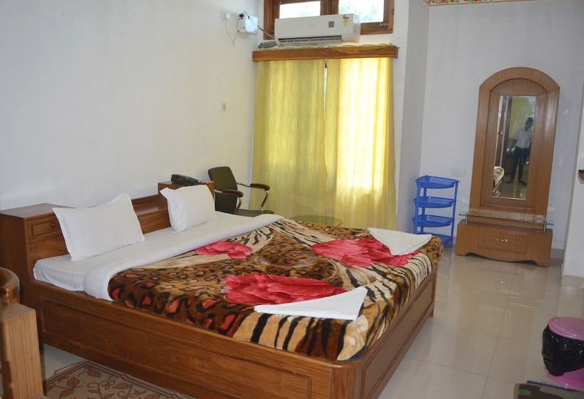 فندق Kaziranga Continental