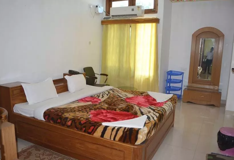 ホテル Kaziranga Continental