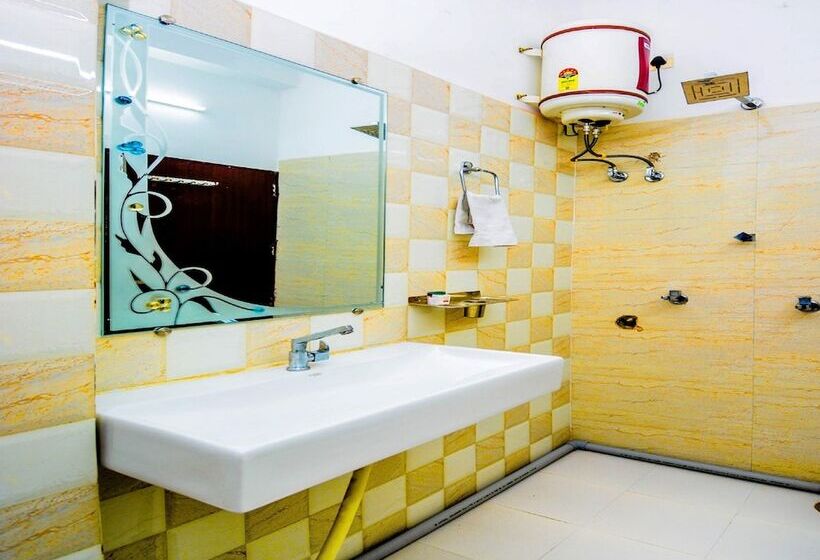 호텔 Mubarak By Oyo Rooms