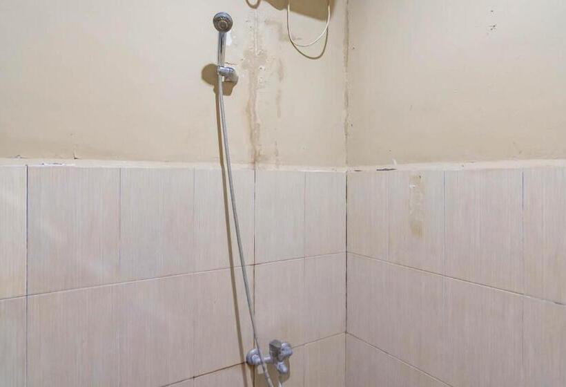 בית מלון כפרי Reddoorz At Bettah Coba Homestay Pelabuhan Ratu