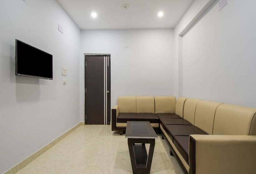 ホテル S G International By Oyo Rooms