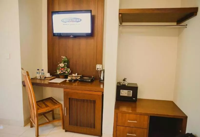 ペンション Desak Putu Putra Hidden