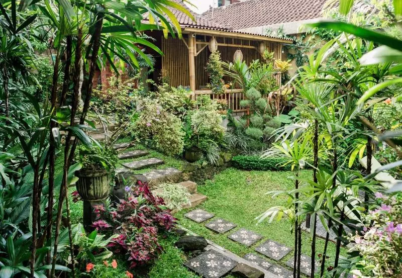 ペンション Desak Putu Putra Hidden