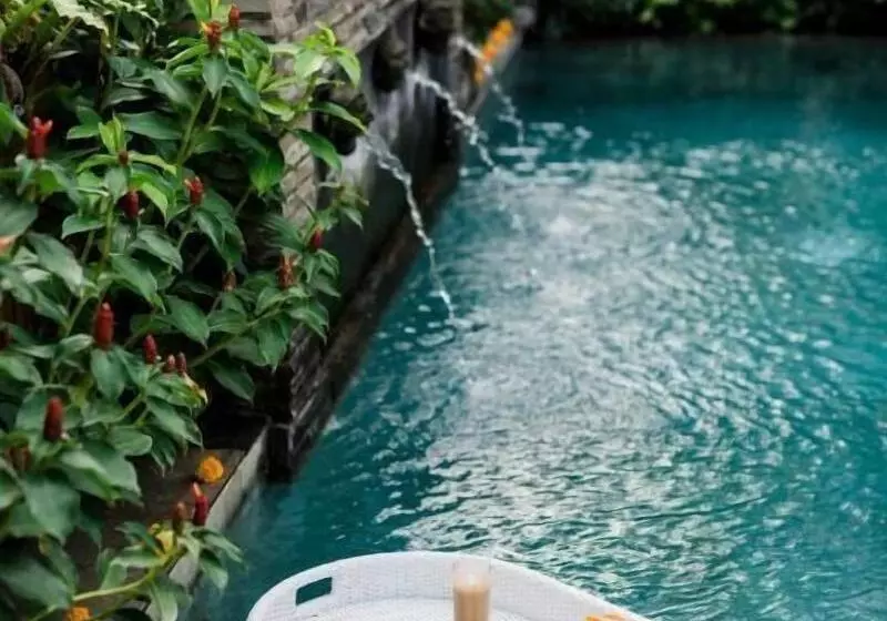 ペンション Desak Putu Putra Hidden