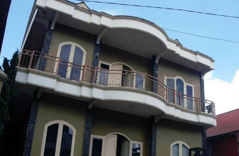 Pensão Diengku Homestay