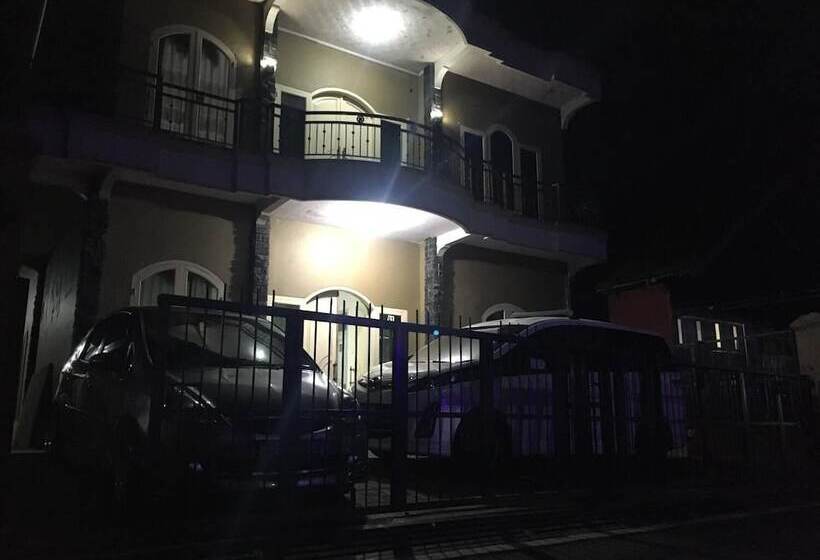 Pensão Diengku Homestay