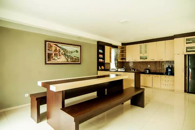 Majatalo Puri Gevana Guest House By Oyo