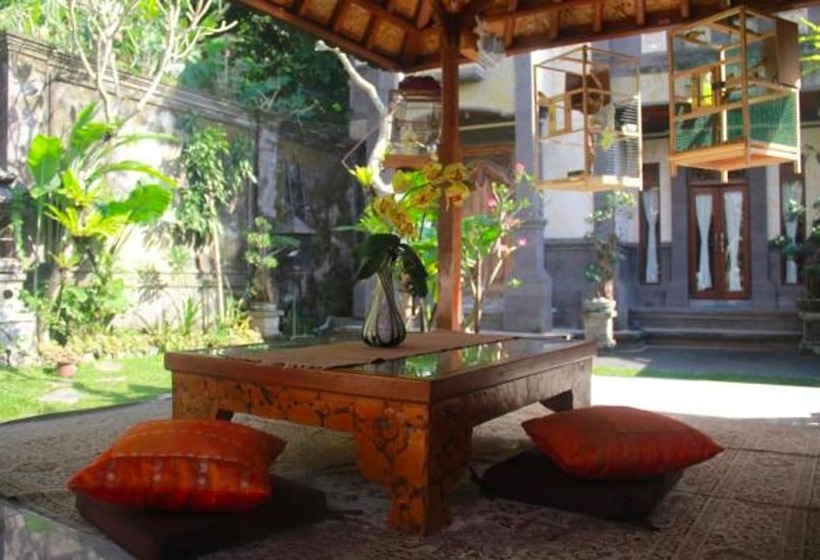 ペンション Sudani Bale Homestay