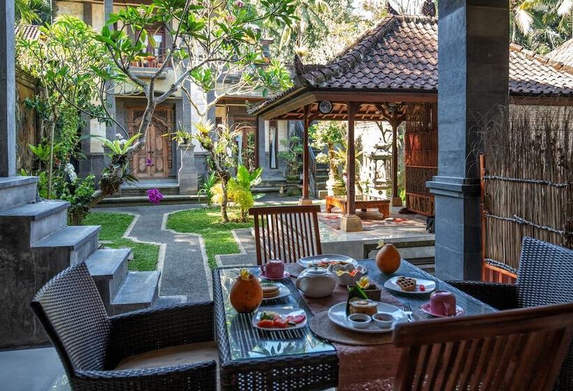 ペンション Sudani Bale Homestay