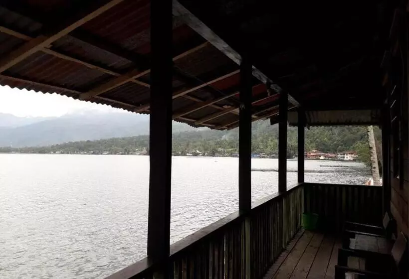 Retkeilymaja Beach Guest House