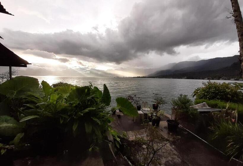 הוסטל Beach Guest House