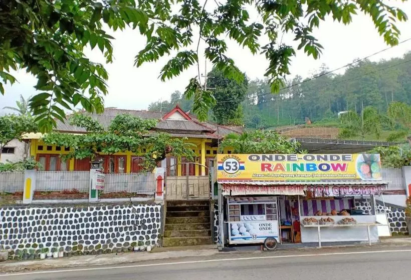 Hotelli Oyo 3020 Penginapan Citra Rasa