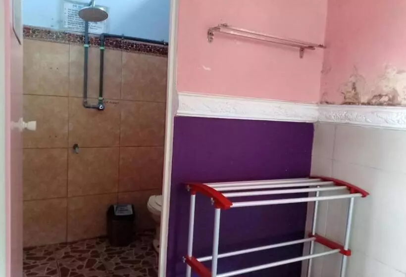 Hotelli Oyo 3020 Penginapan Citra Rasa