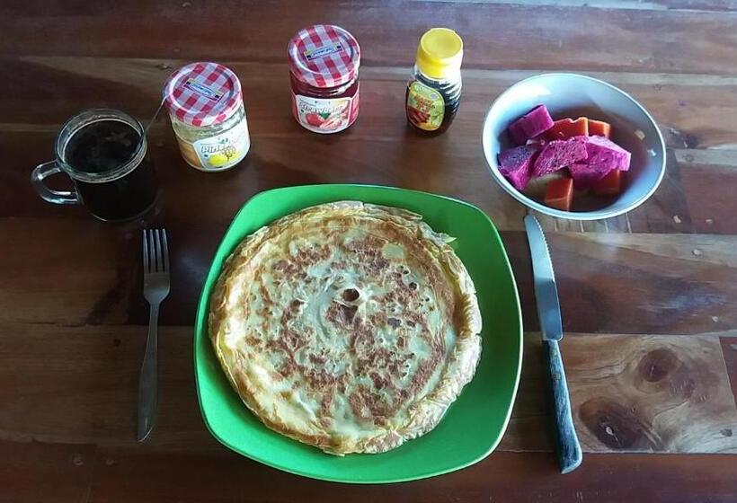 פנסיון Sadati Home Stay