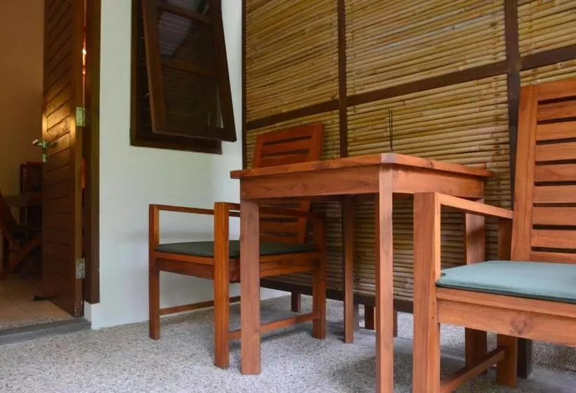 リゾートホテル Cocotinos Sekotong Lombok