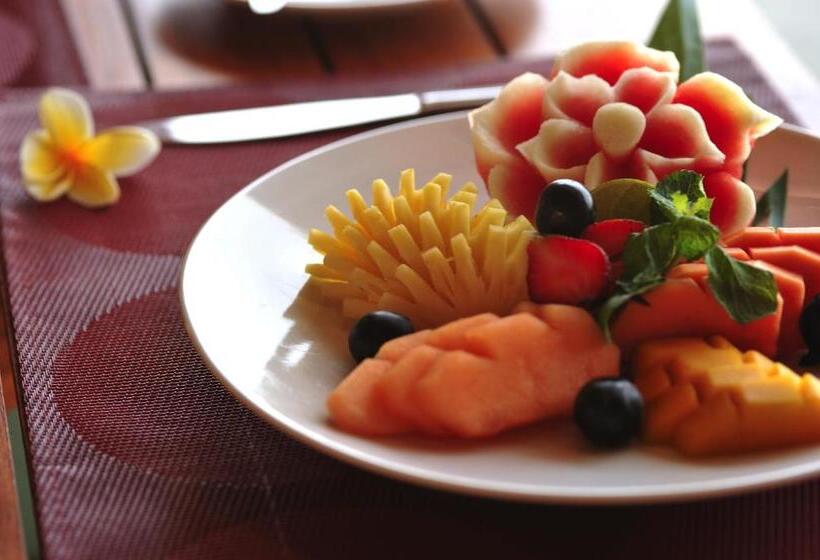 リゾートホテル Cocotinos Sekotong Lombok