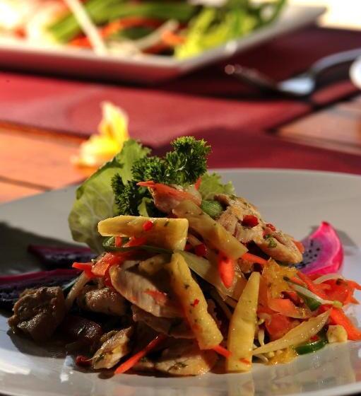 リゾートホテル Cocotinos Sekotong Lombok