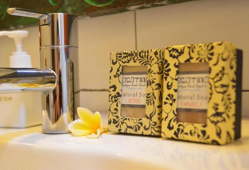 リゾートホテル Cocotinos Sekotong Lombok