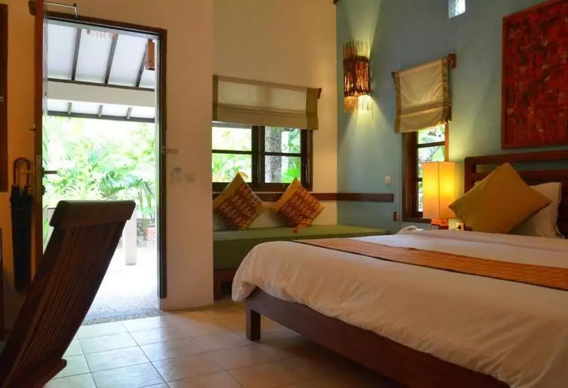 リゾートホテル Cocotinos Sekotong Lombok