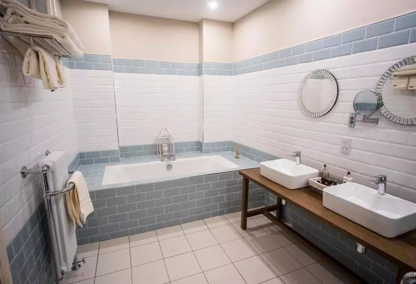 ホテル The Highlands