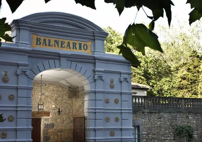 Отель Balneario De Alceda