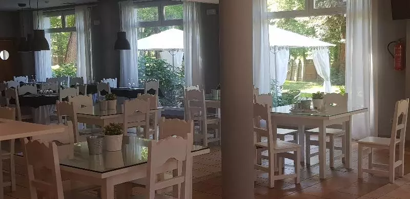 Отель Balneario De Alceda