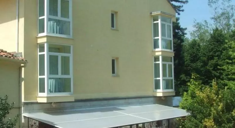Отель Balneario De Alceda