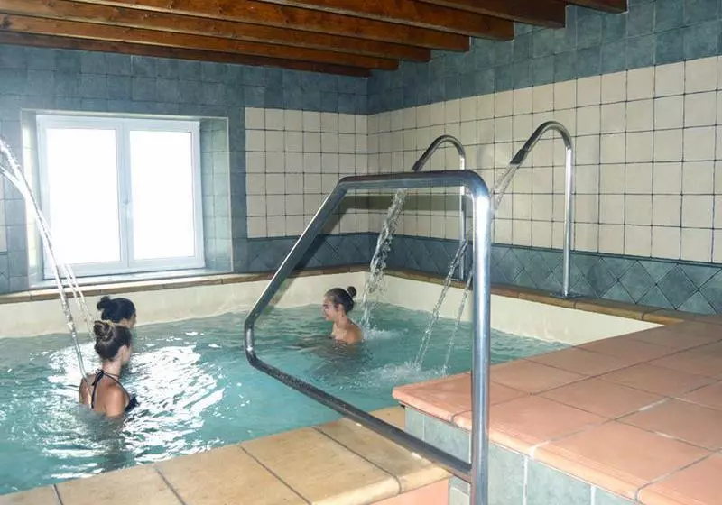 Отель Balneario De Alceda