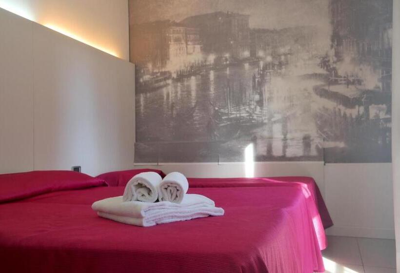 Hotel City Of Art Venice Lloyd