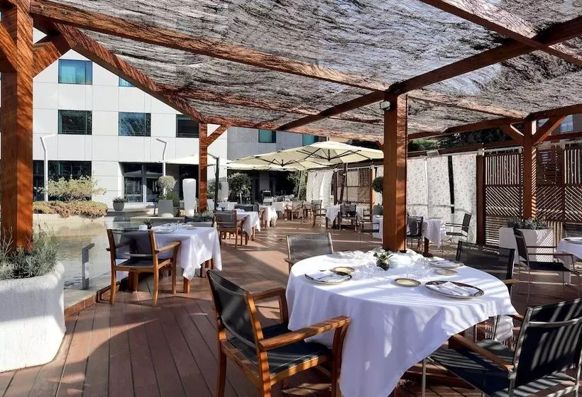 هتل Eurostars Suites Mirasierra