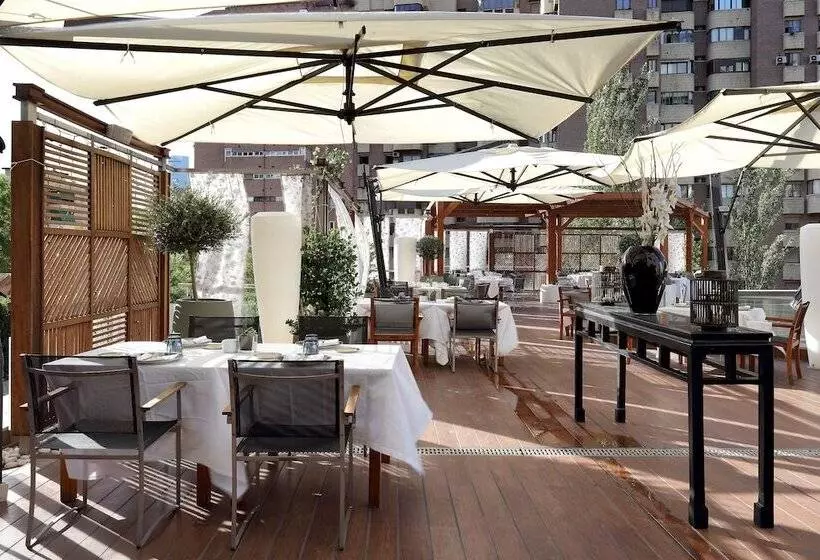 هتل Eurostars Suites Mirasierra