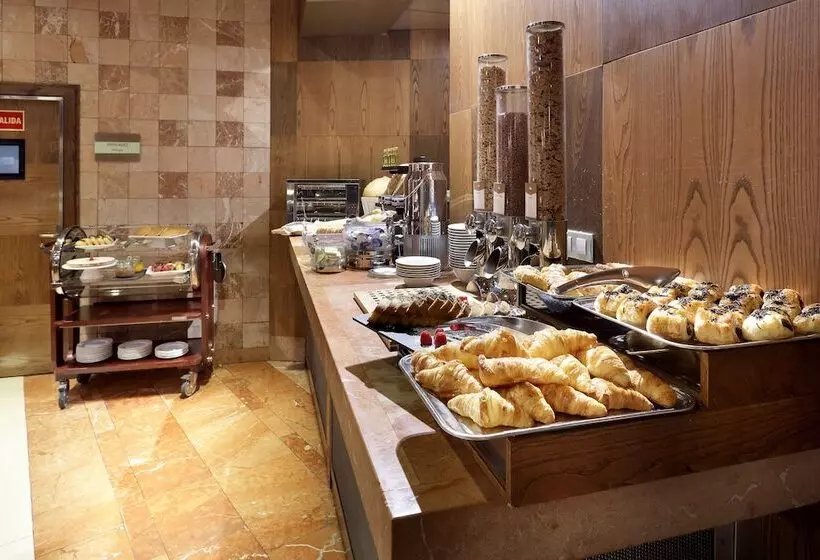 هتل Eurostars Suites Mirasierra