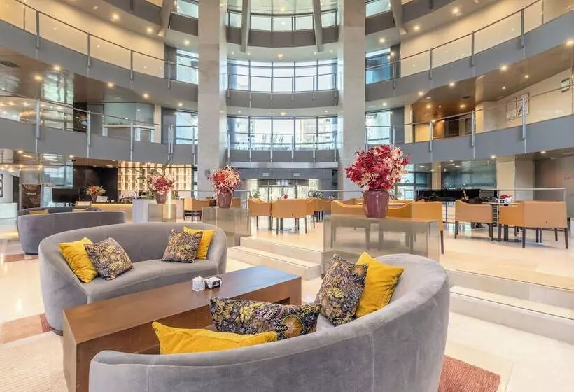 هتل Eurostars Suites Mirasierra