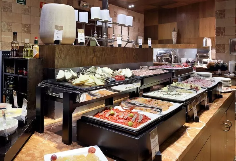 هتل Eurostars Suites Mirasierra